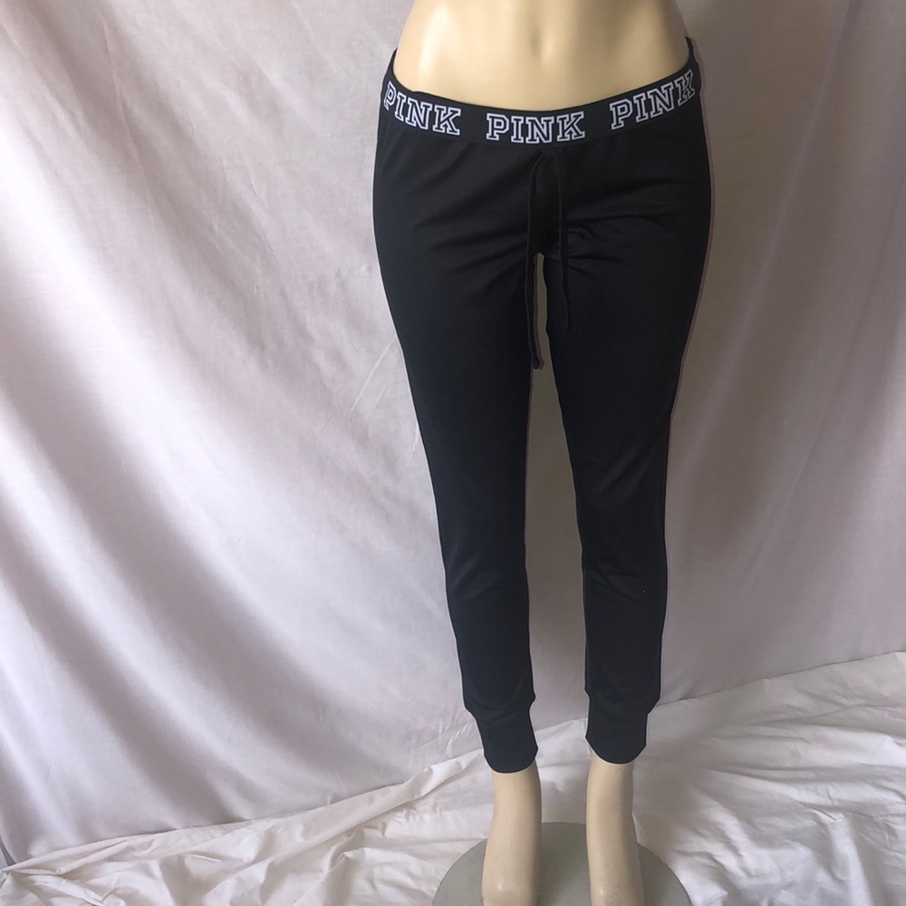 PINK Victoria’s Secret leggings